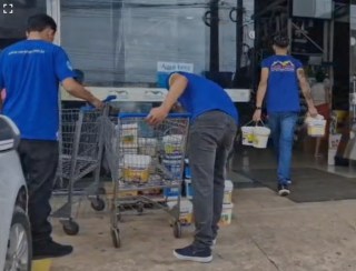 Loja de materiais de construção é flagrada vendendo tintas com validade vencida em Santarém; empresa se manifesta